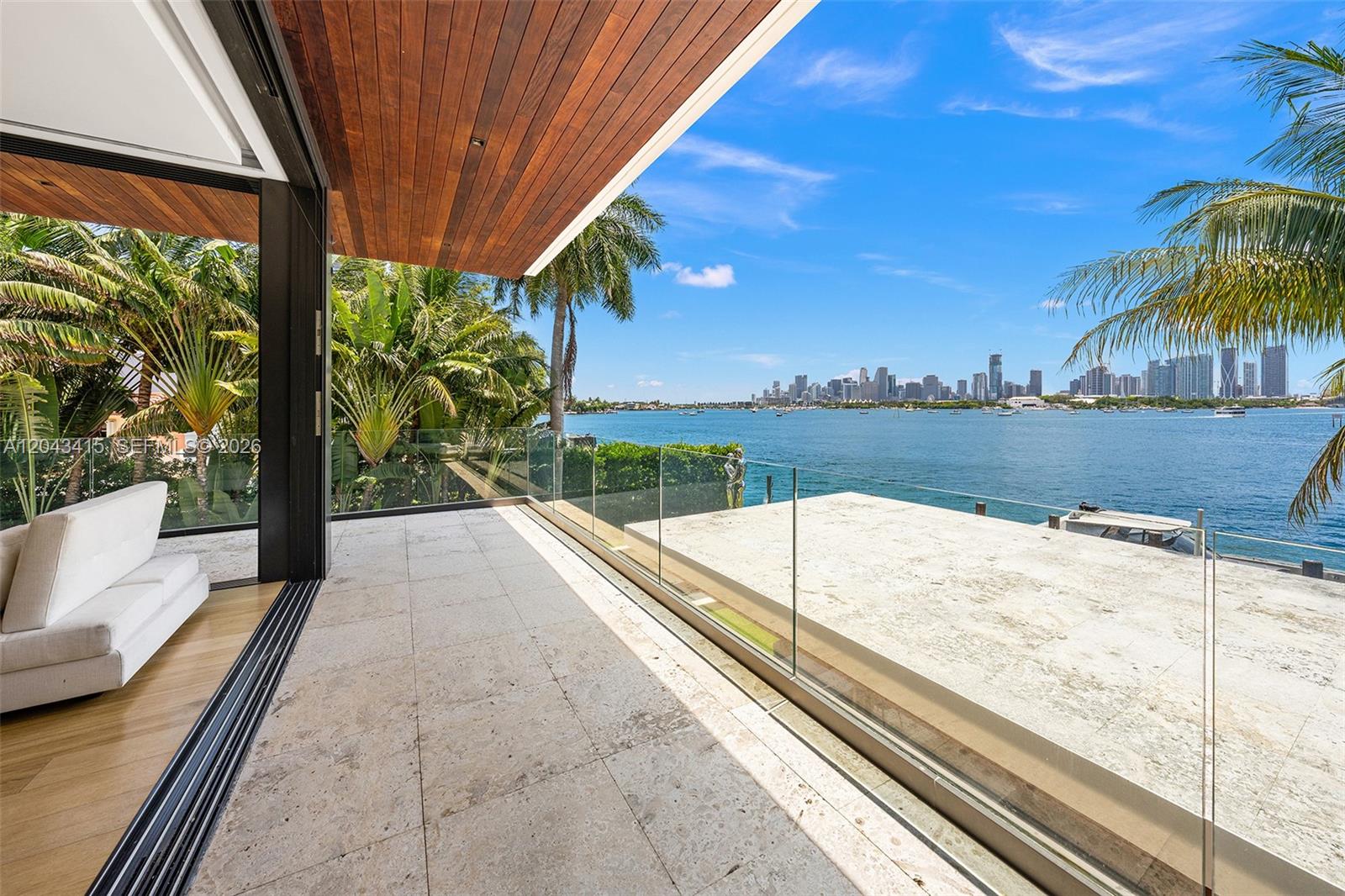 126 W San Marino Dr