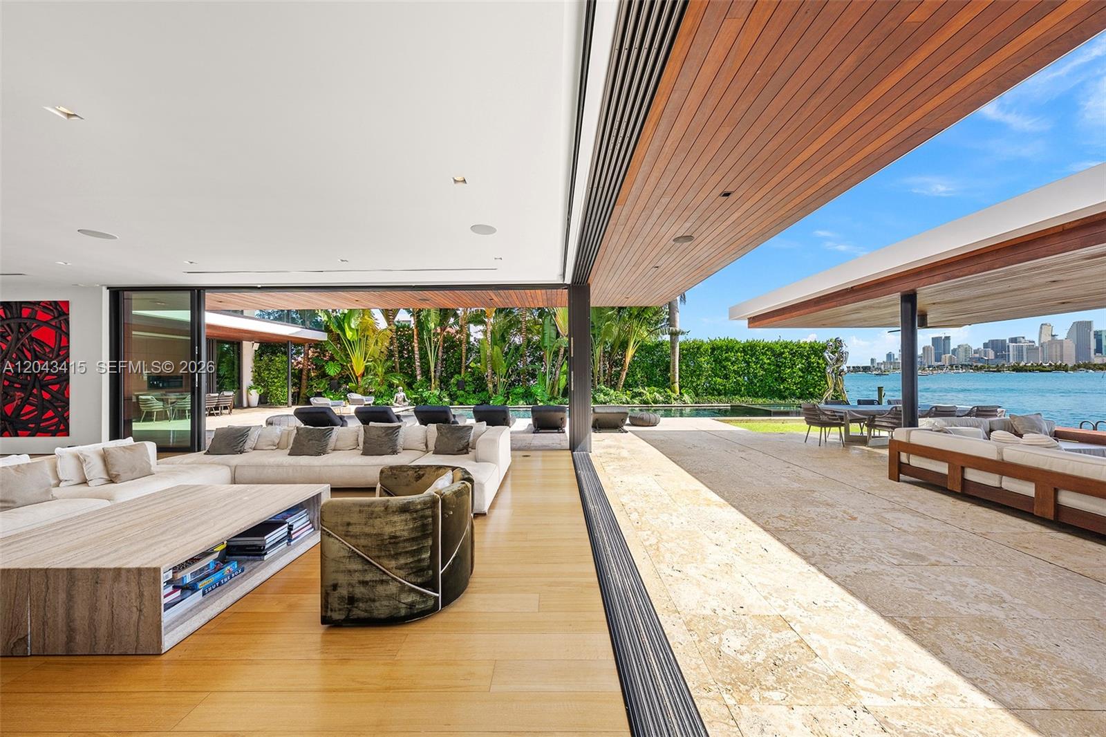 126 W San Marino Dr