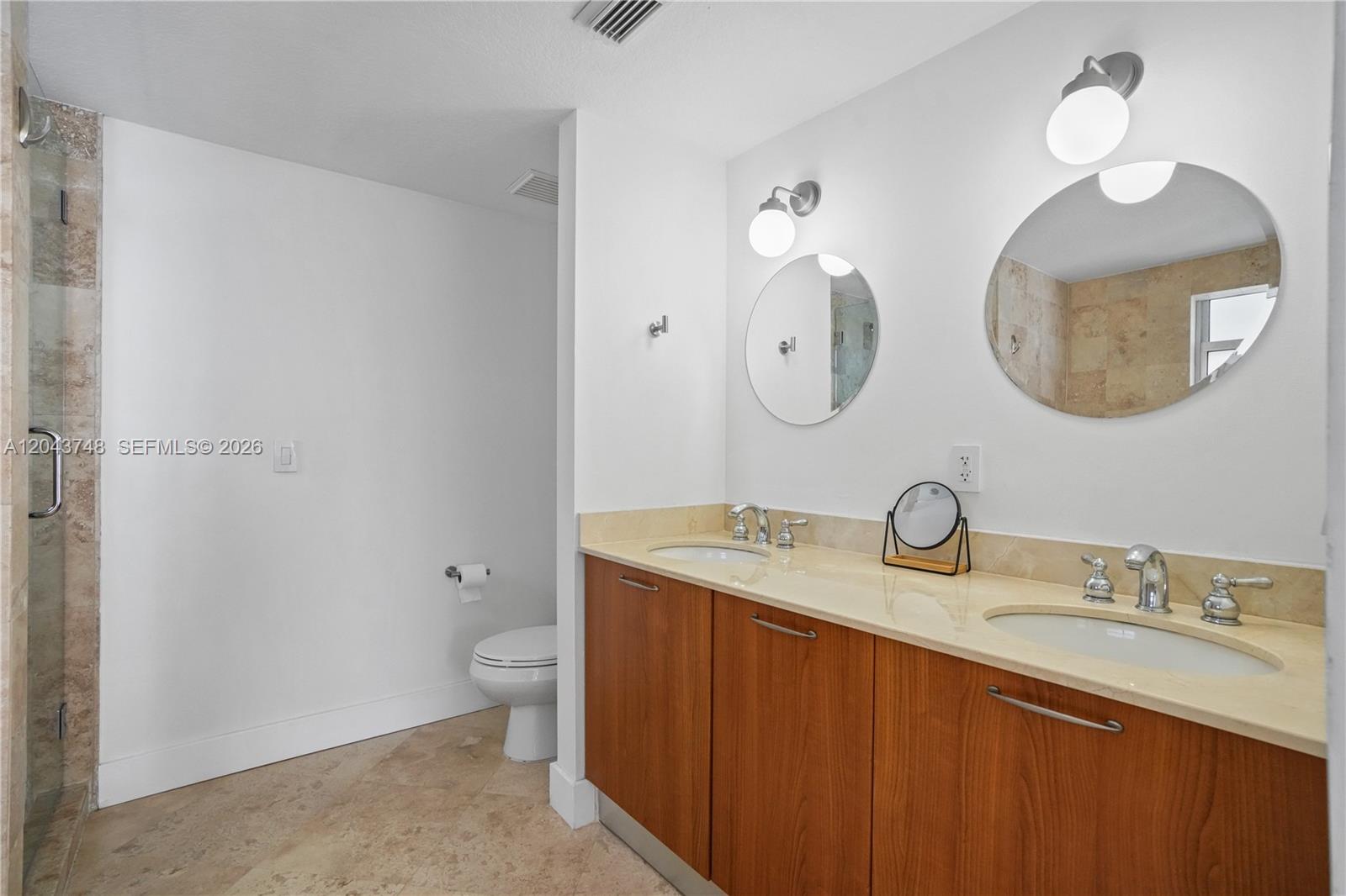 1043 SW 9th Ct # 1 Unit: F-1