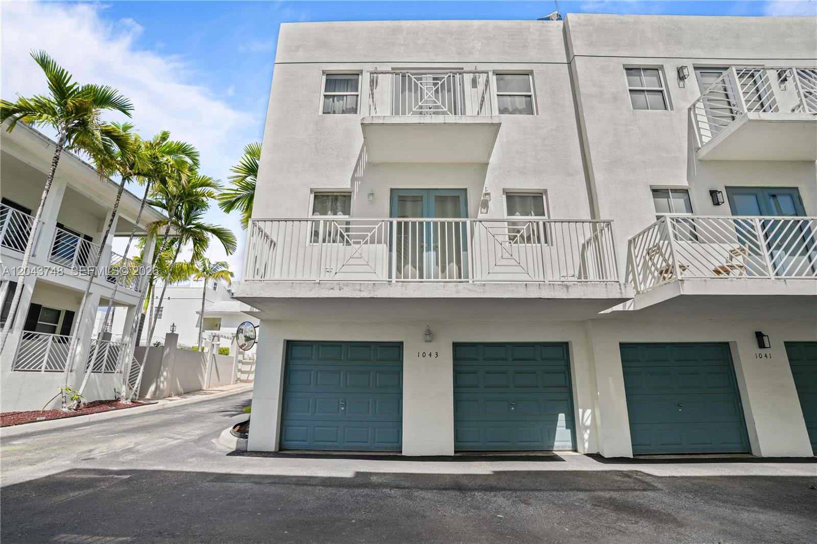1043 SW 9th Ct # 1 Unit: F-1