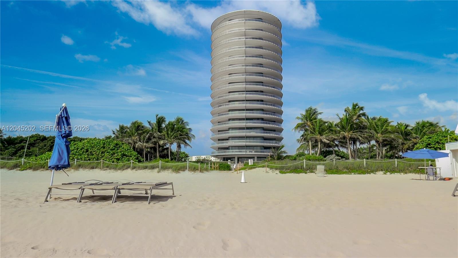 8701 Collins Ave # 1103