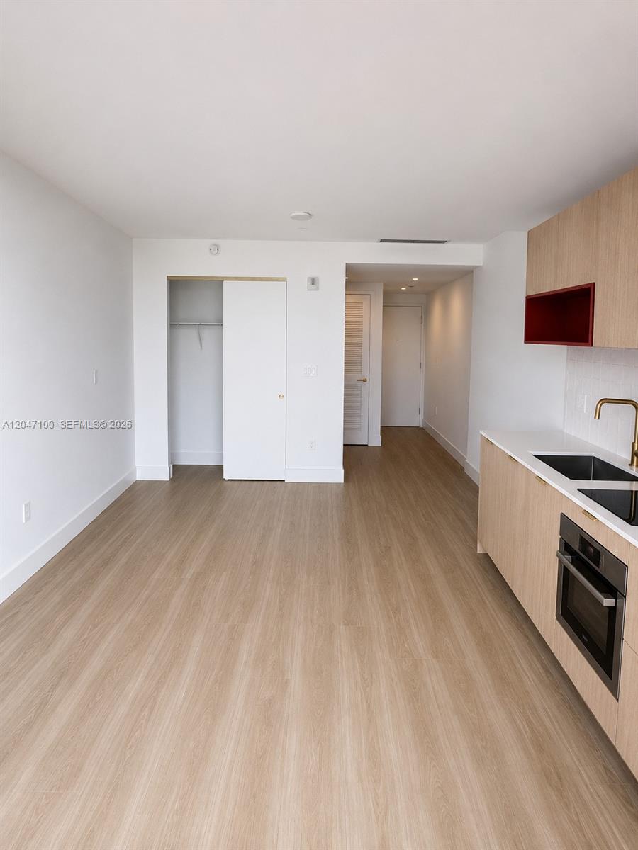 90 NE 32nd St # 1126