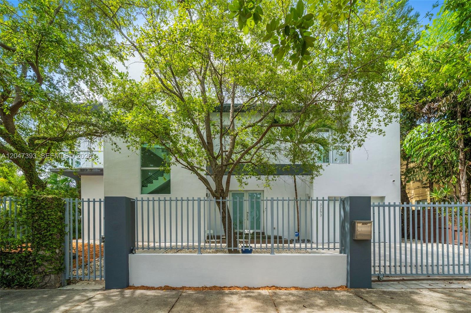 3253 Mcdonald St