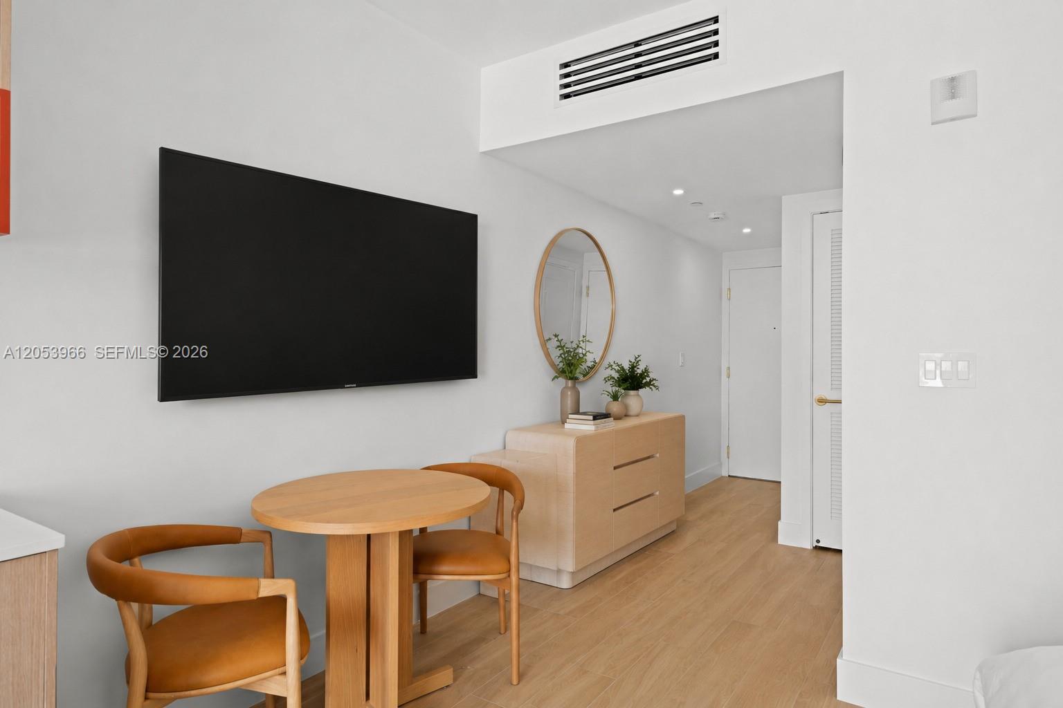 90 NE 32nd St # 825