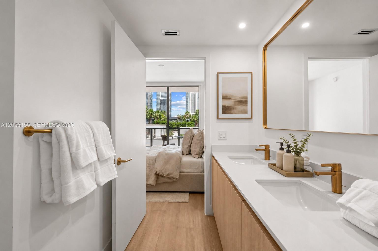 90 NE 32nd St # 806