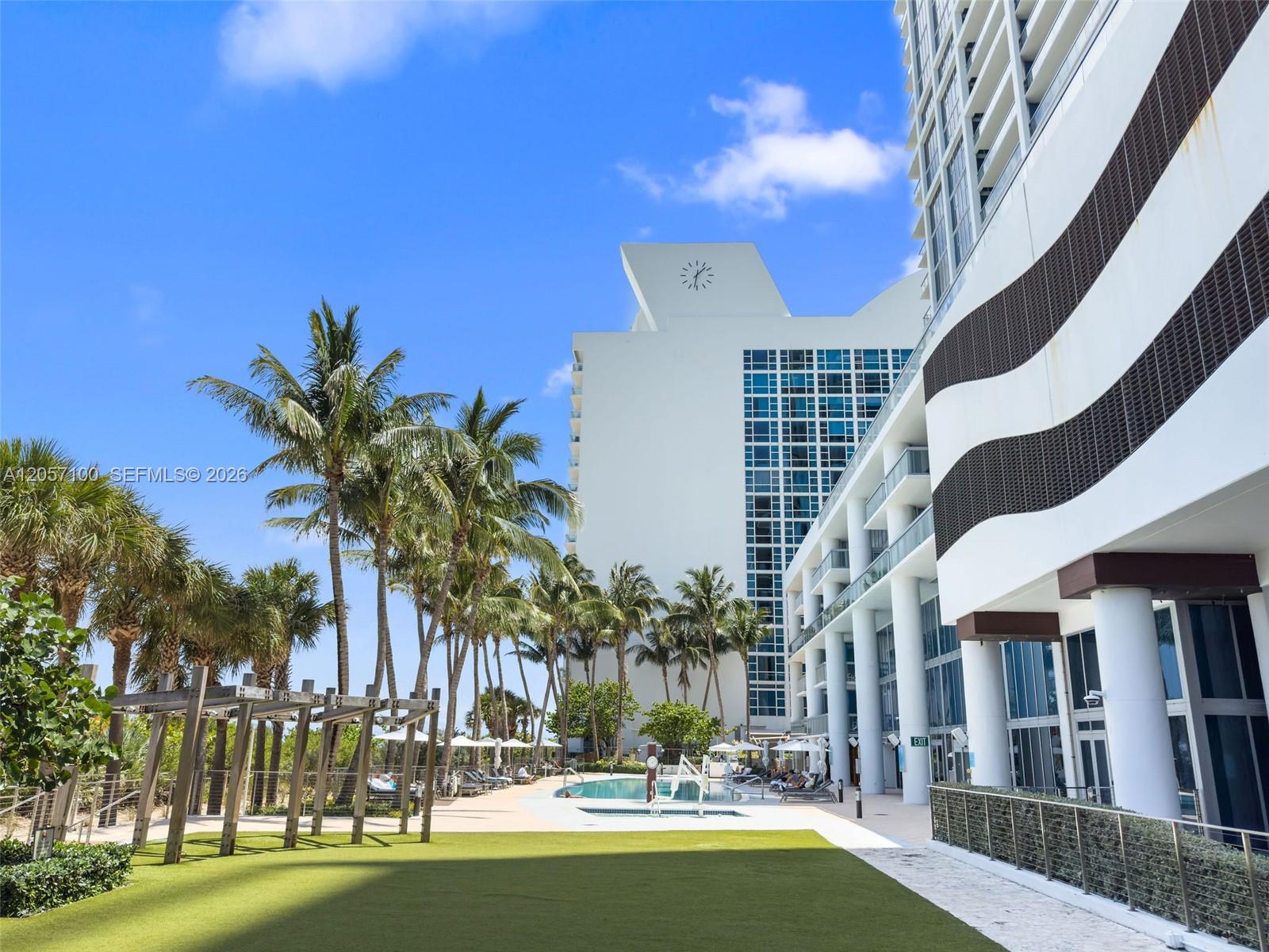 6799 Collins Ave # 1103