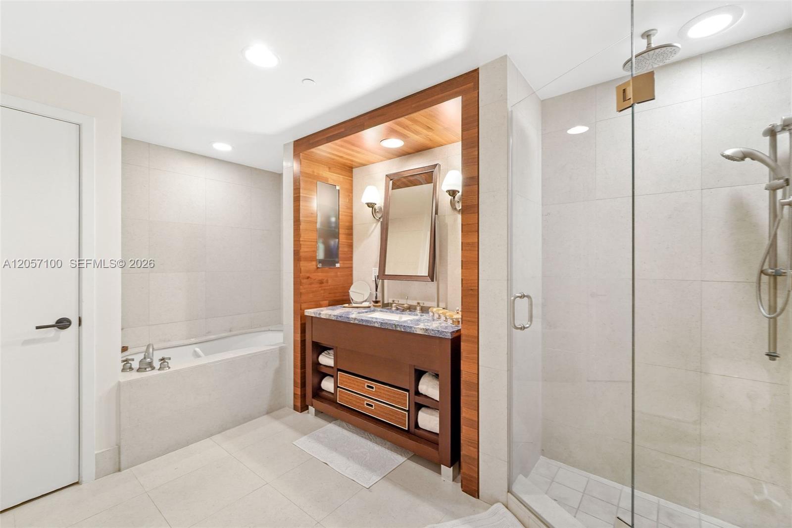 6799 Collins Ave # 1103