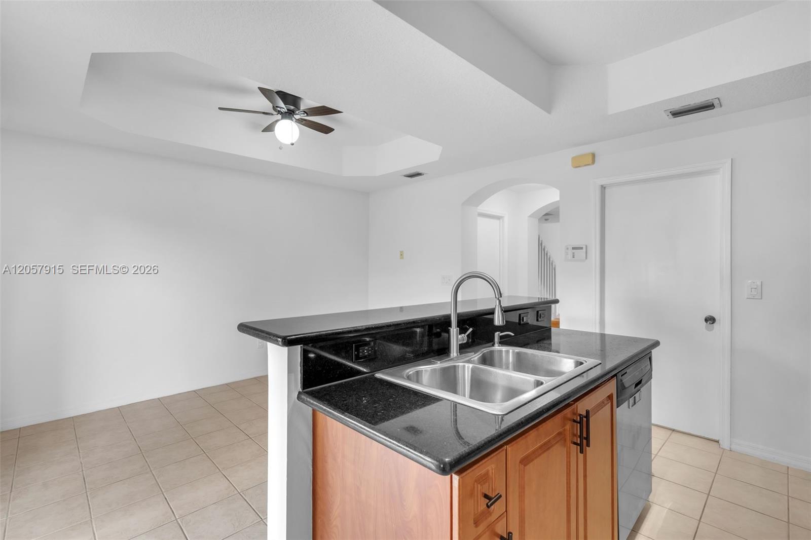 4956 Leeward Ln # 3804