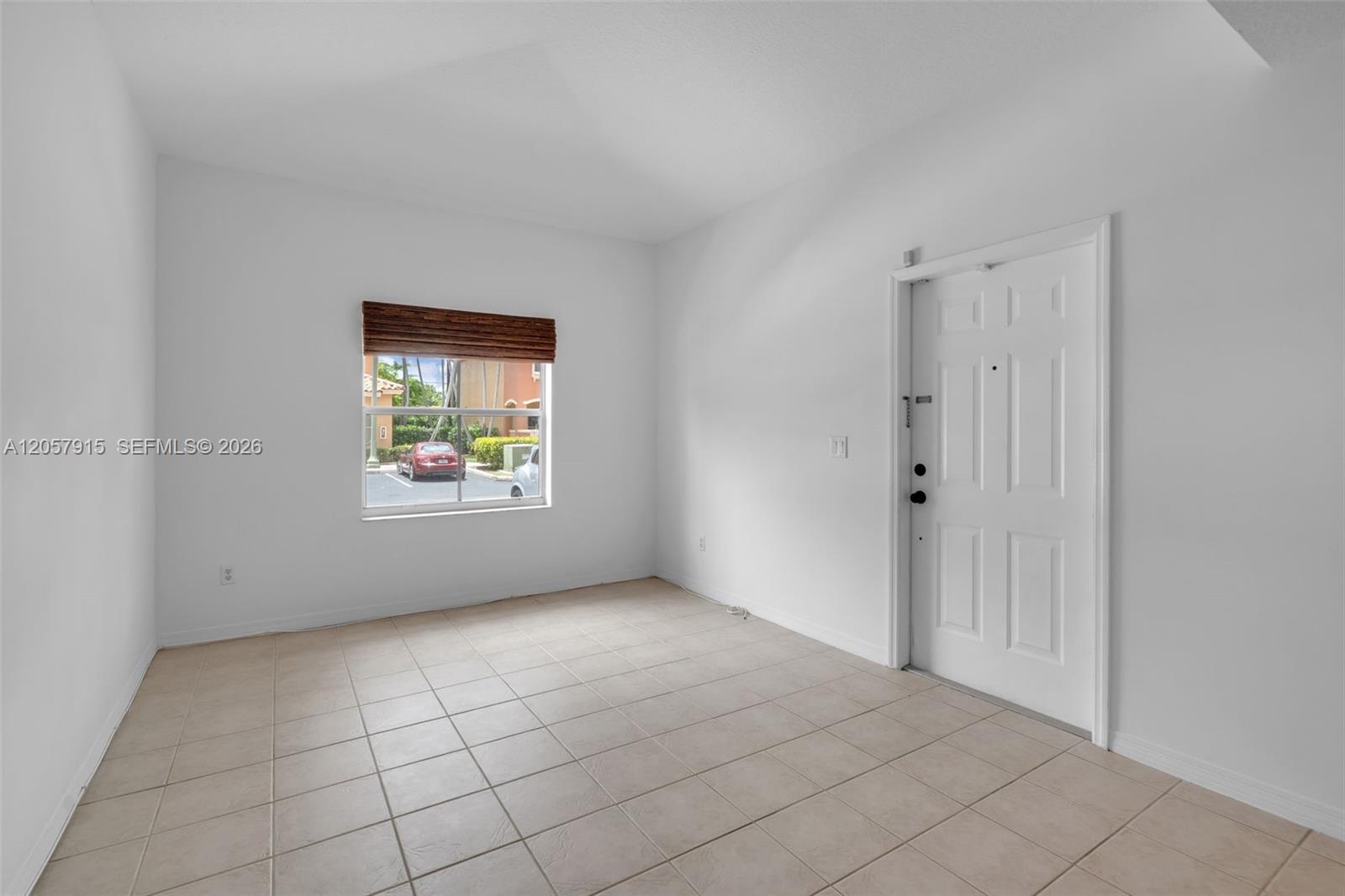 4956 Leeward Ln # 3804