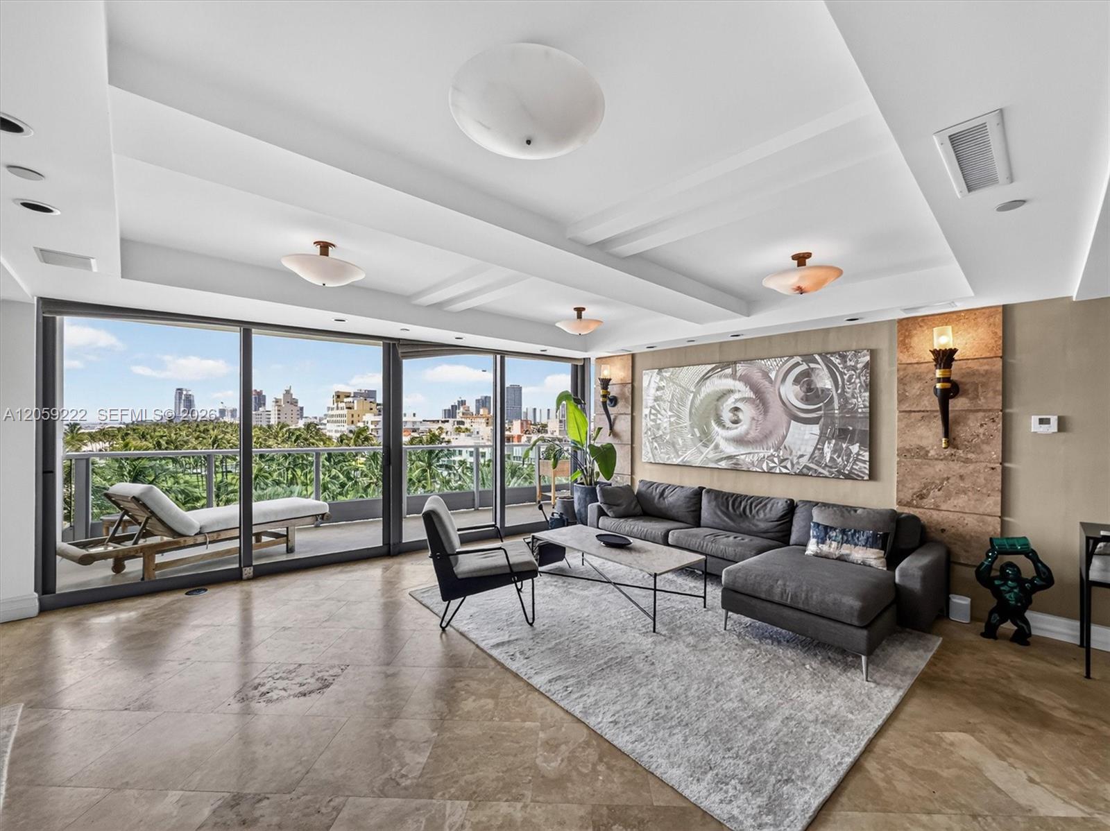 1455 Ocean Dr # 704