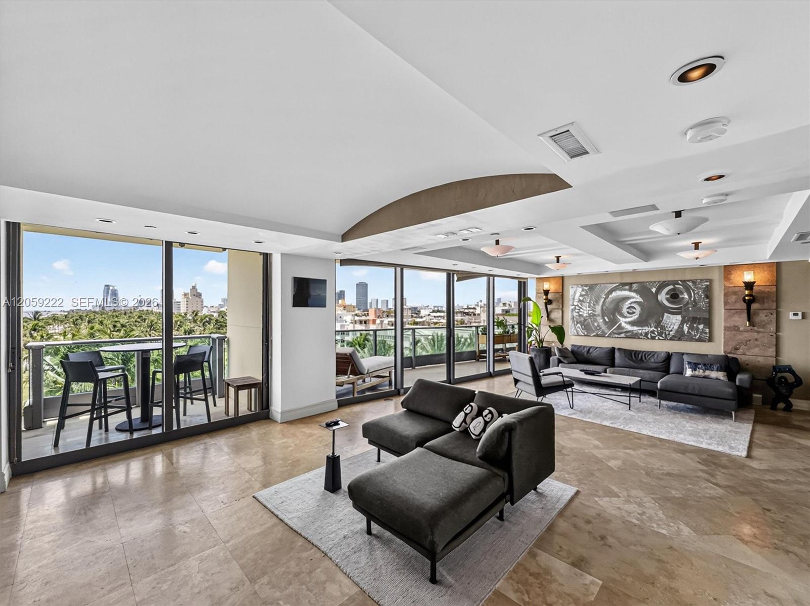 1455 Ocean Dr # 704