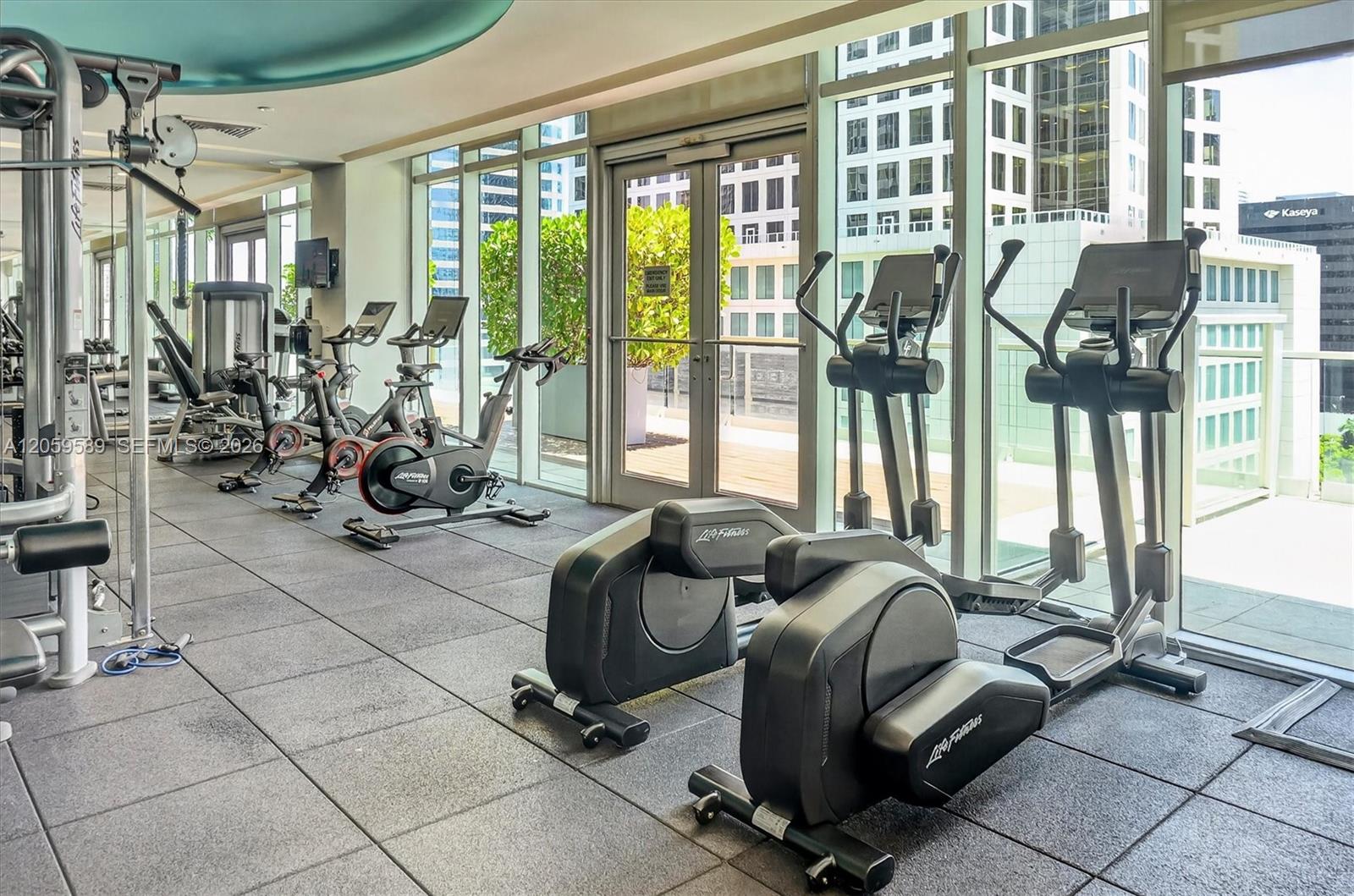 500 Brickell Ave # 1100