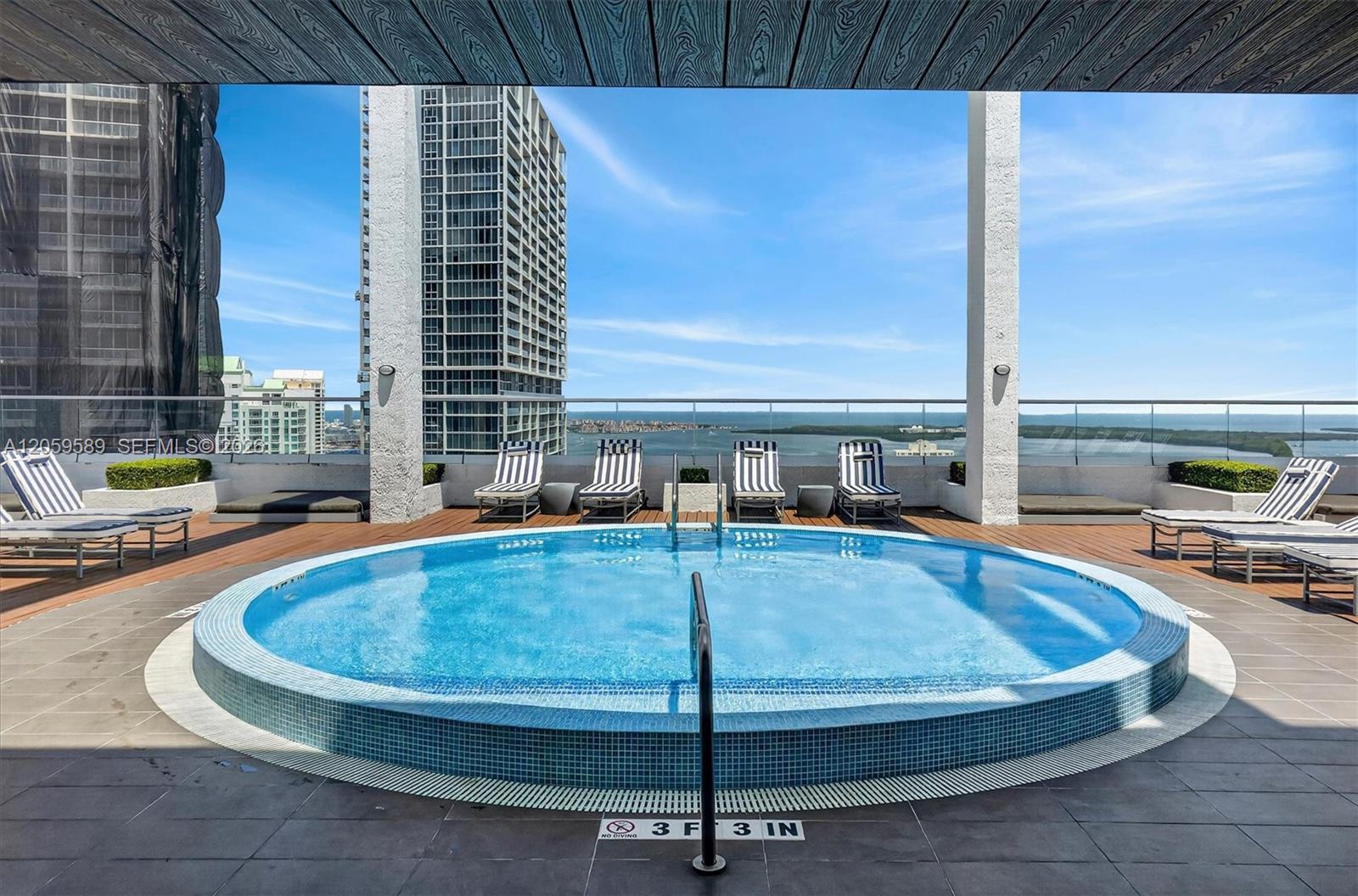 500 Brickell Ave # 1100