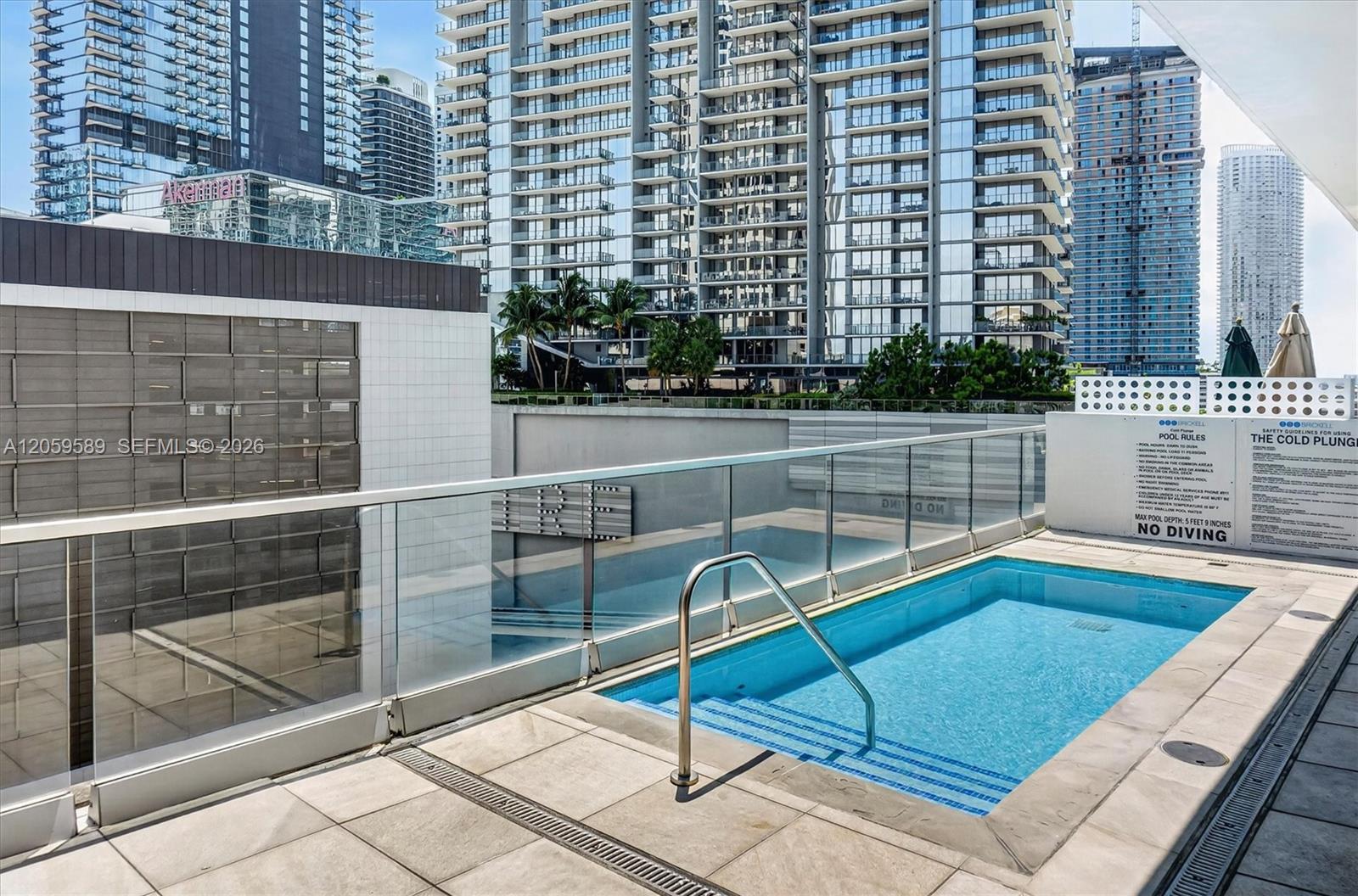 500 Brickell Ave # 1100
