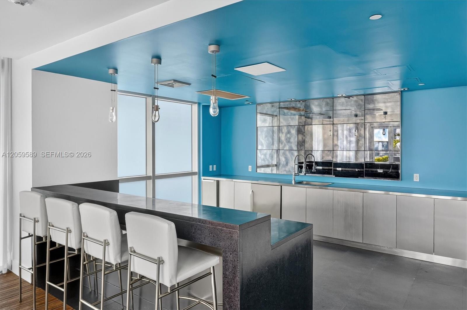 500 Brickell Ave # 1100