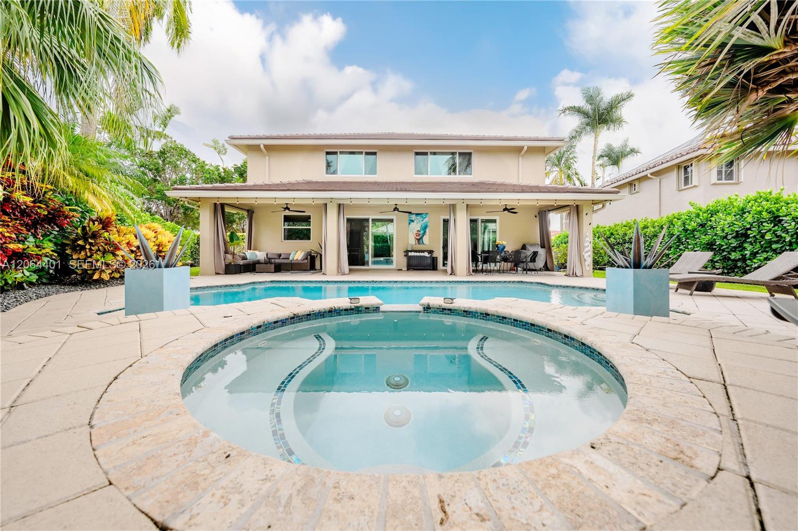 3917 Heron Ridge Ln