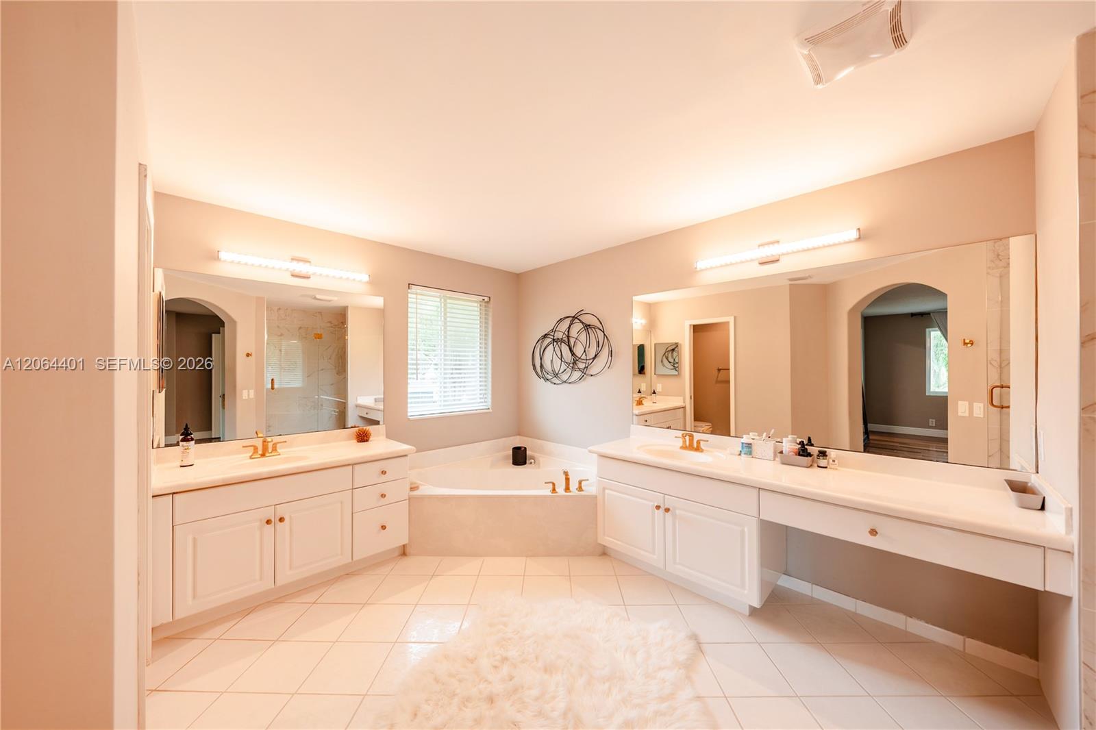 3917 Heron Ridge Ln