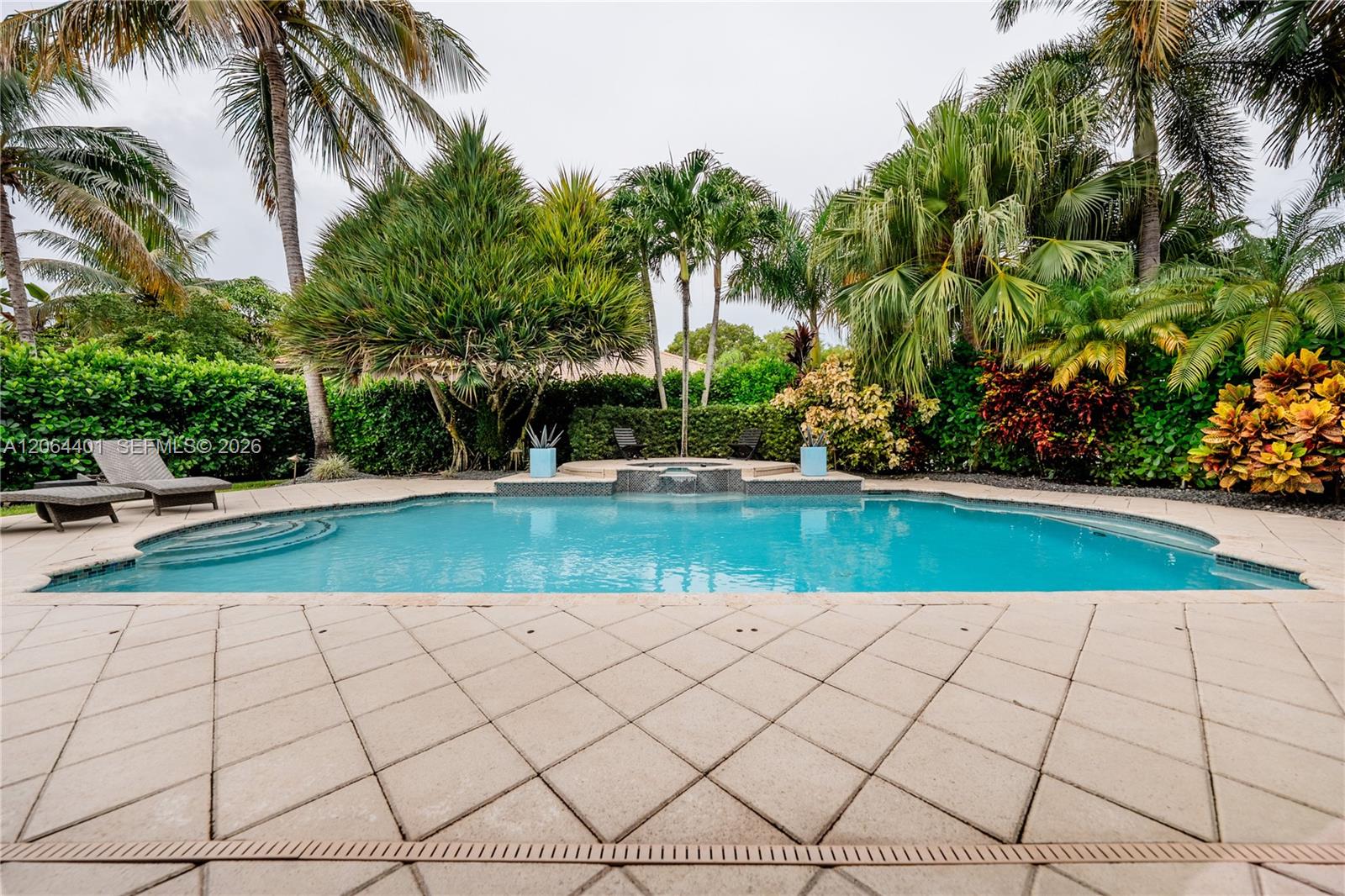 3917 Heron Ridge Ln