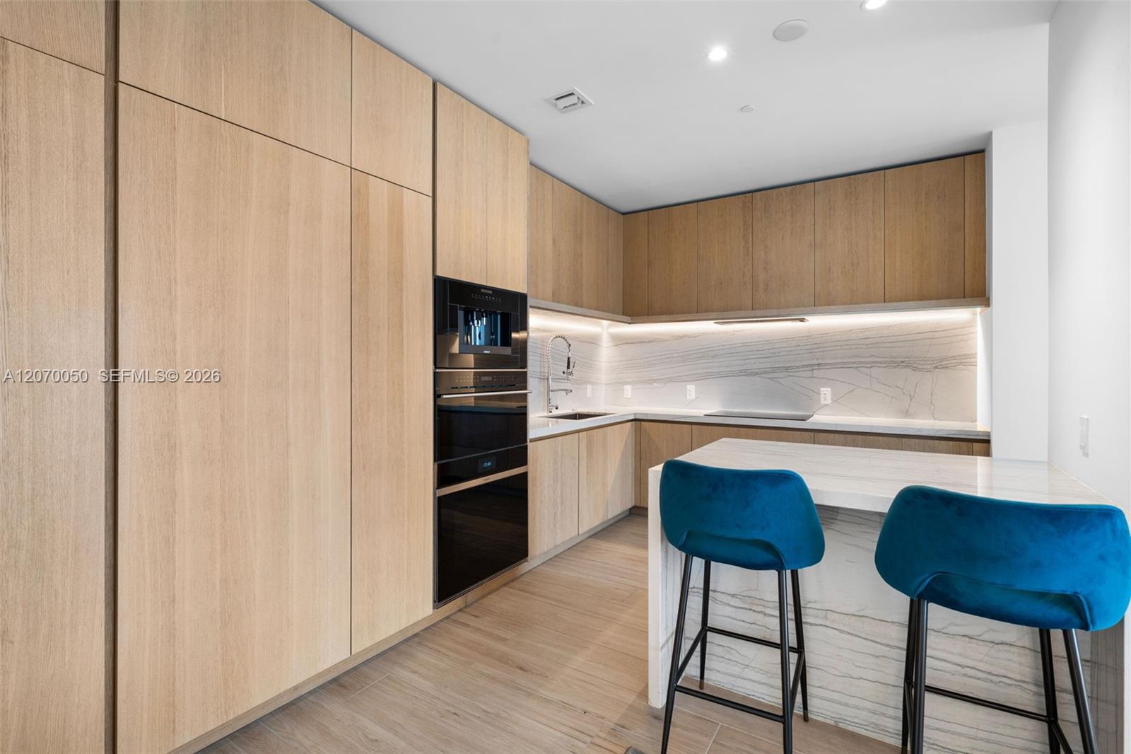 8701 Collins Ave # 705