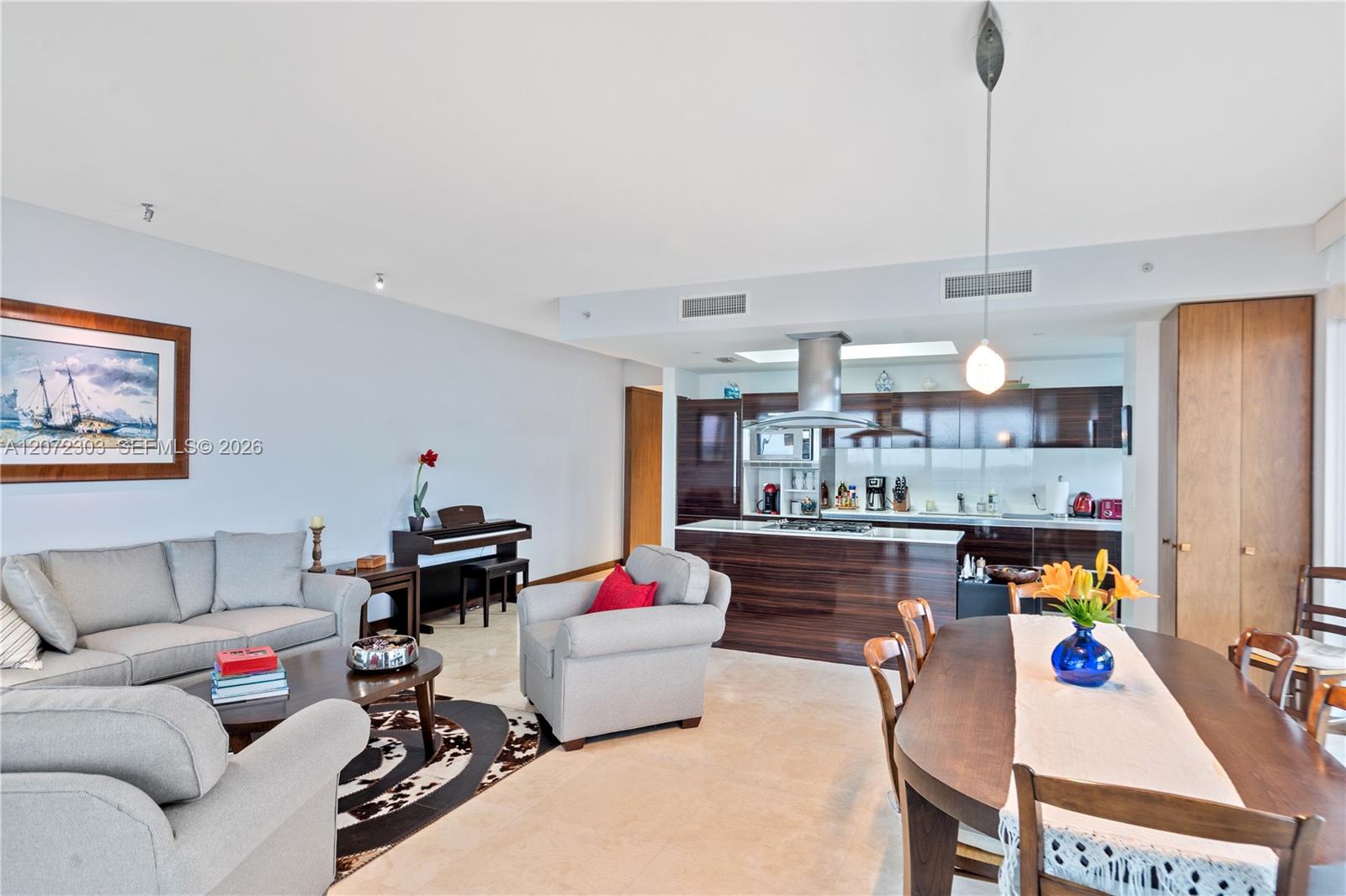 3737 Collins Ave # 701 Unit: S-701