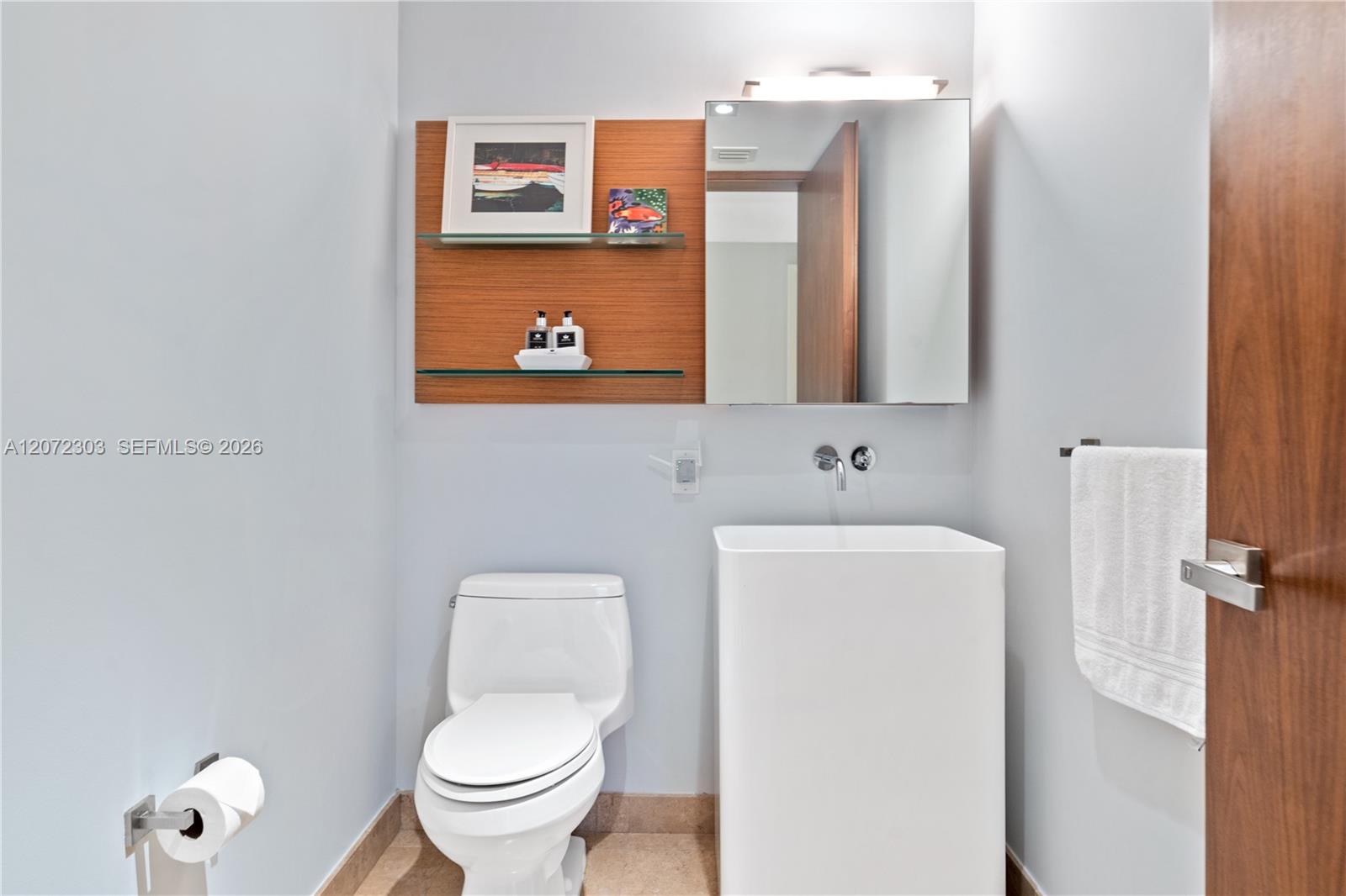 3737 Collins Ave # 701 Unit: S-701