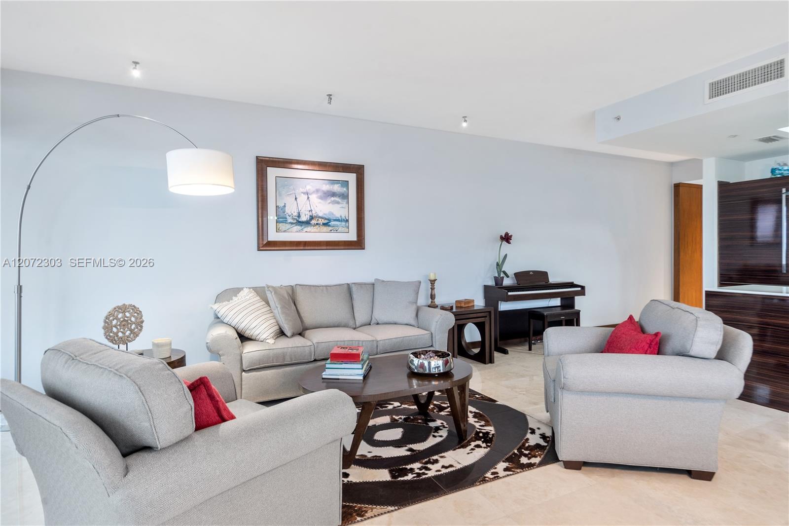 3737 Collins Ave # 701 Unit: S-701
