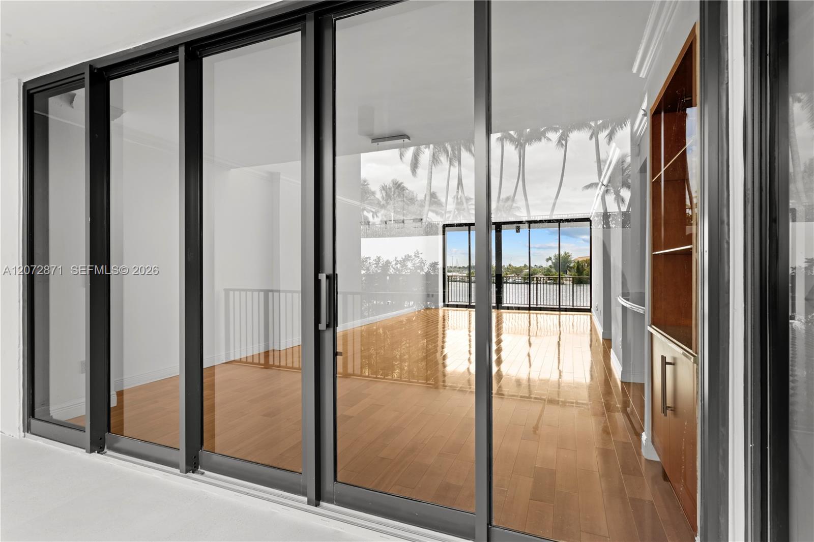 1000 Venetian Way Unit: 301/303