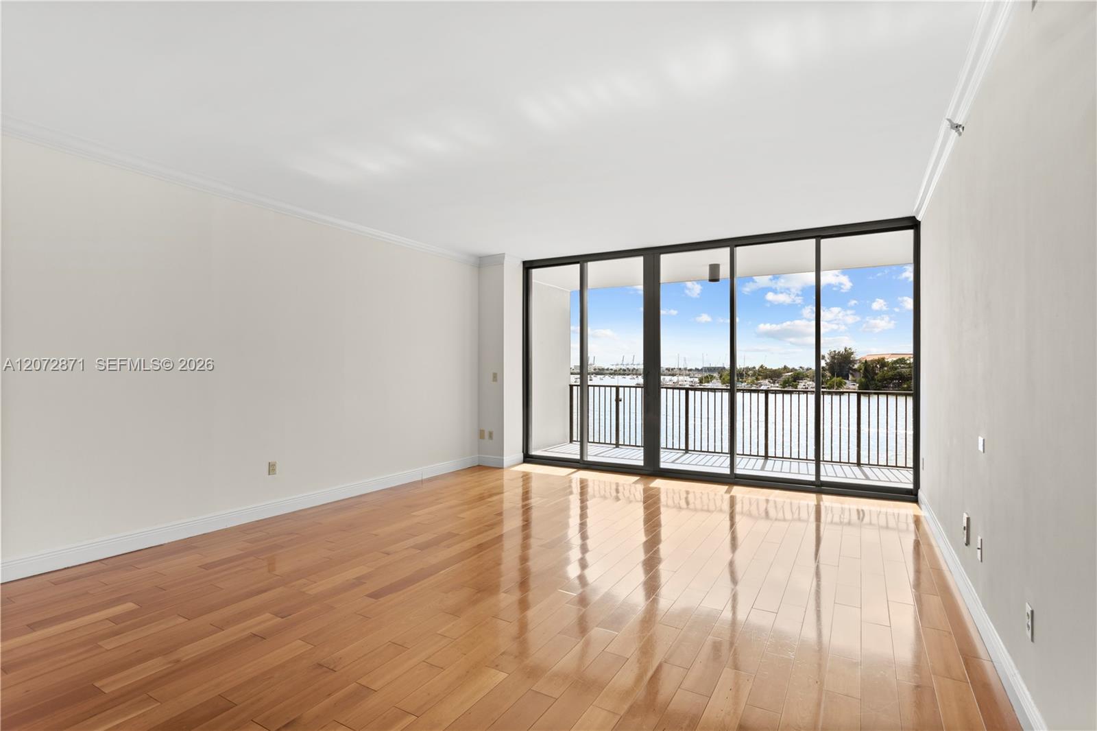 1000 Venetian Way Unit: 301/303