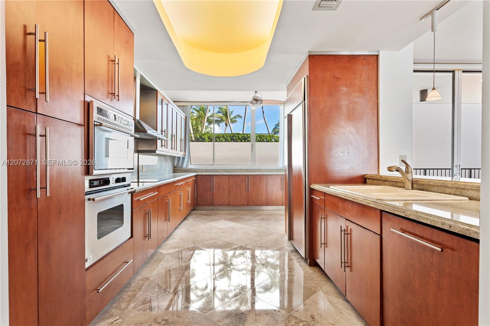 1000 Venetian Way Unit: 301/303