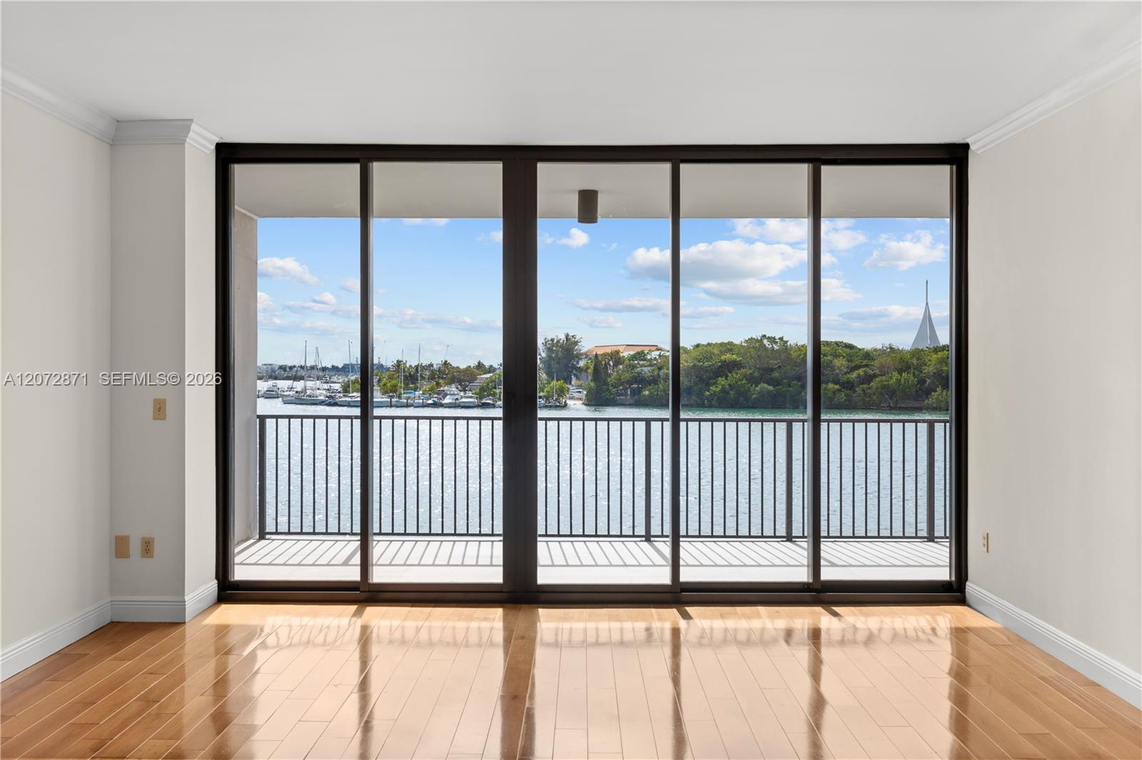 1000 Venetian Way Unit: 301/303