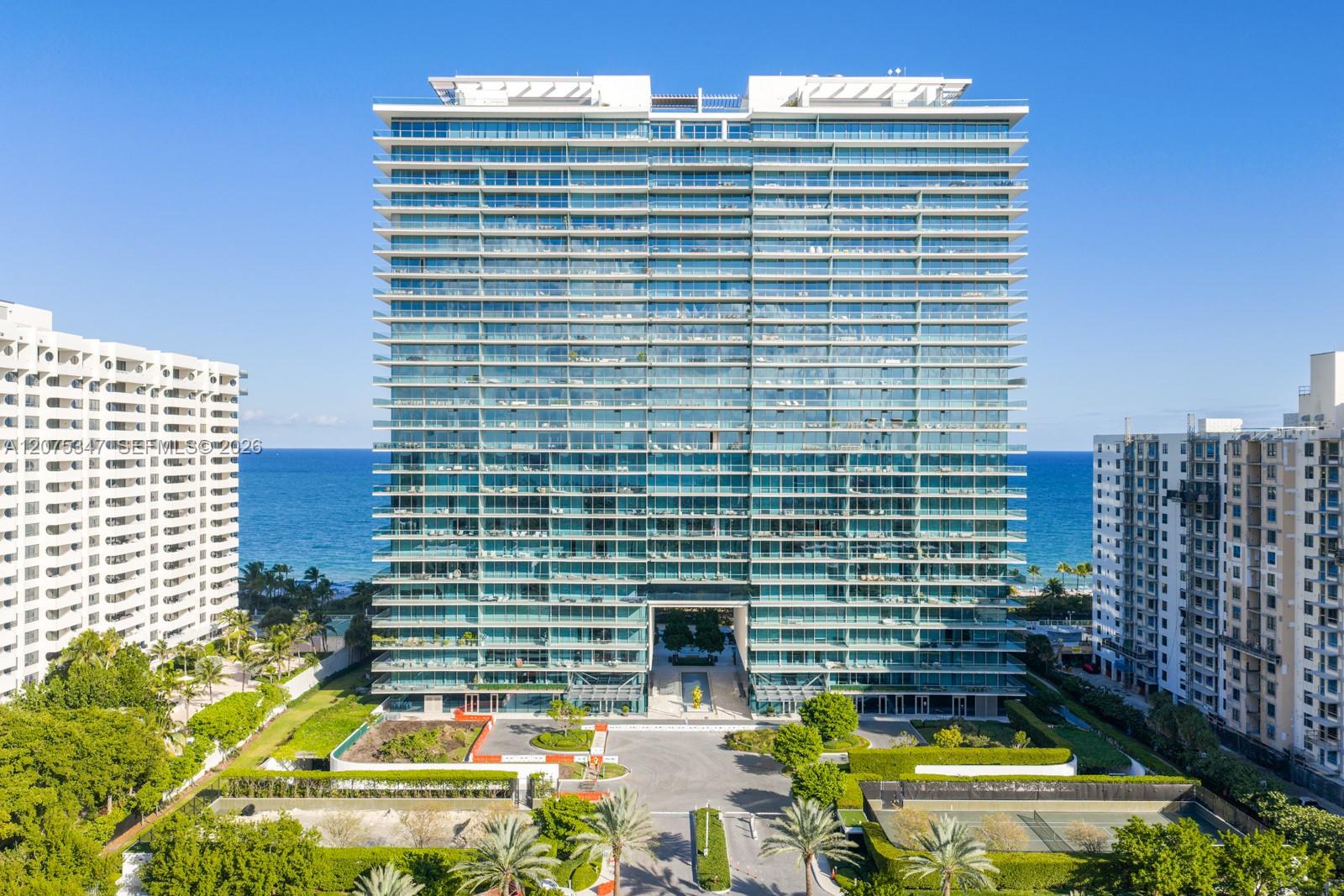 10201 Collins Ave # 907