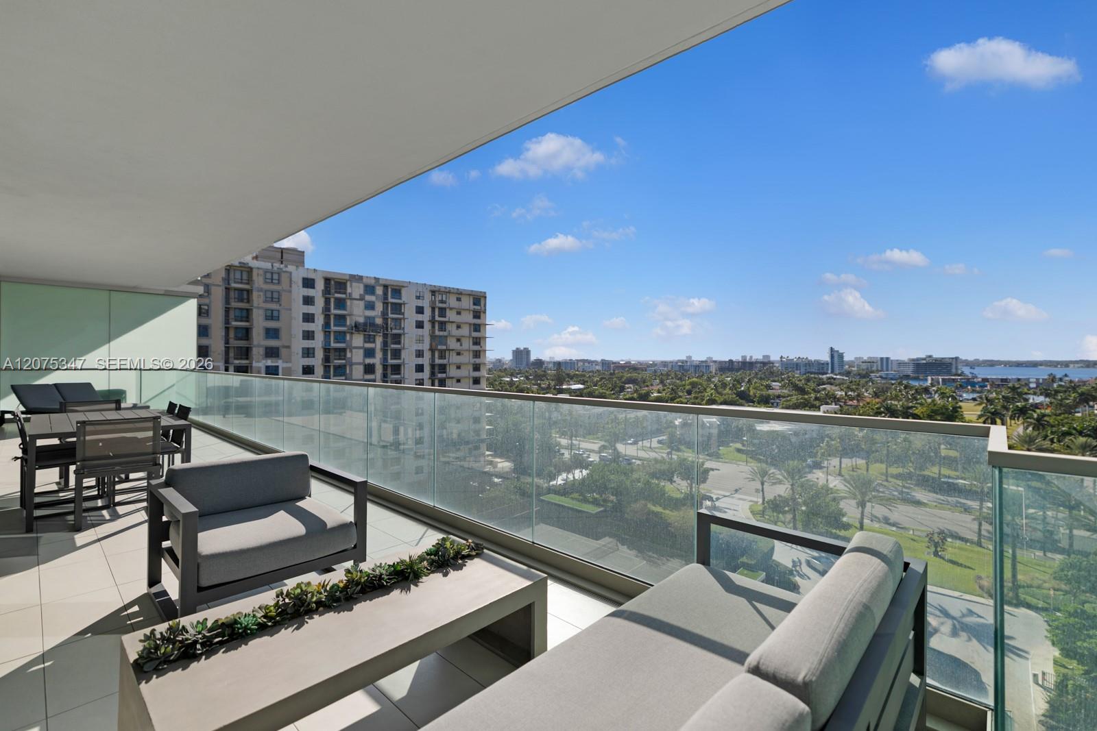 10201 Collins Ave # 907