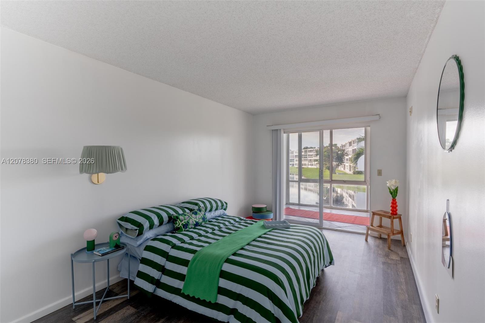 2052 E Harwood E # 2052
