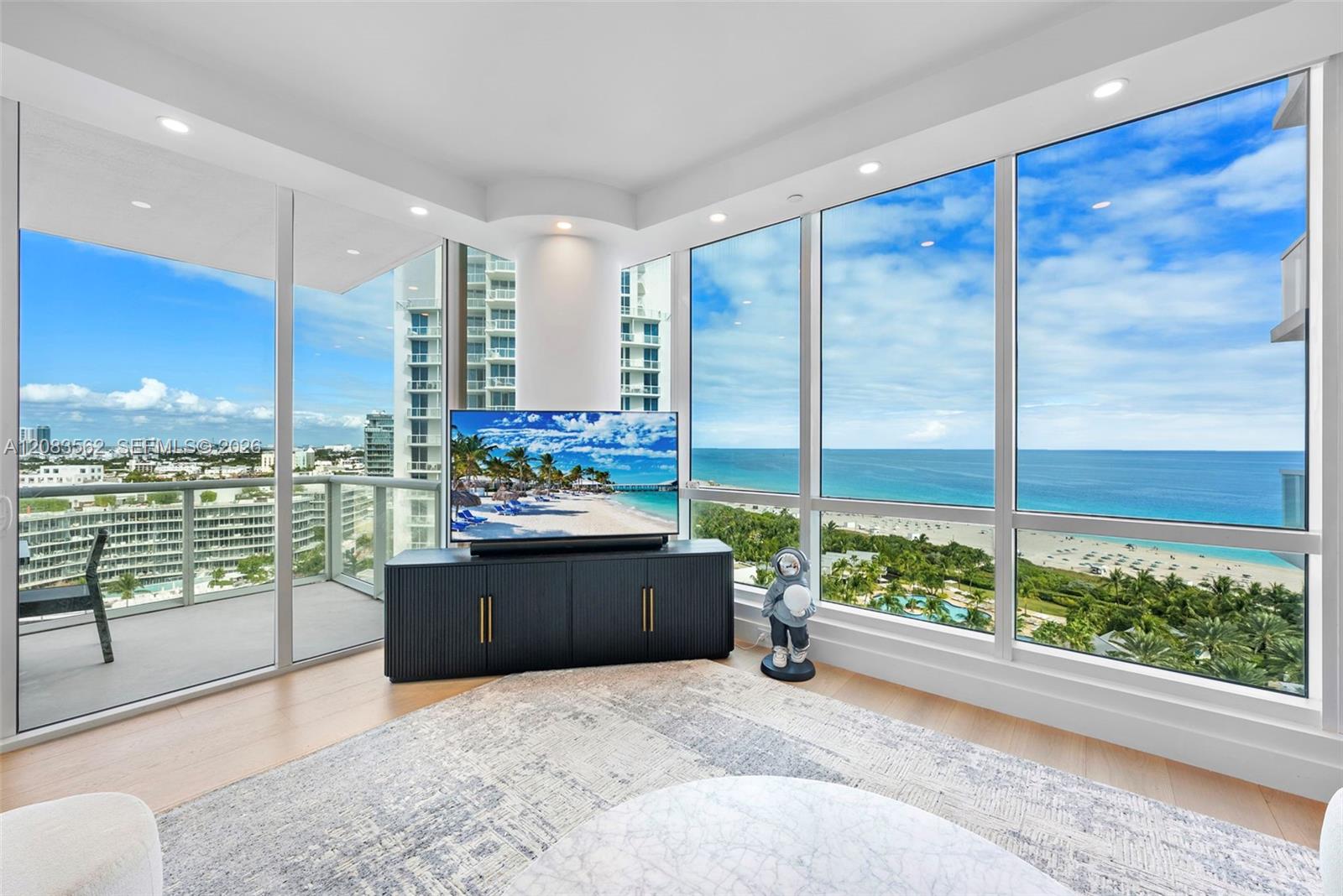 100 S Pointe Dr Unit: 1409/10