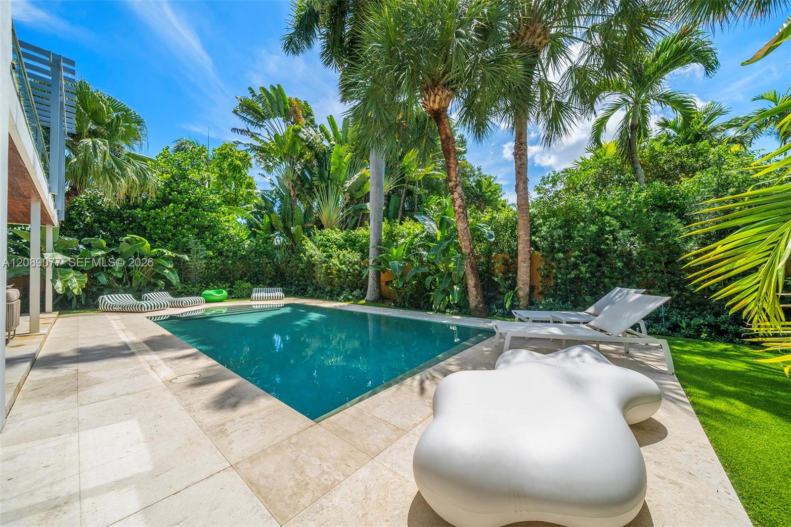 110 Venetian Way