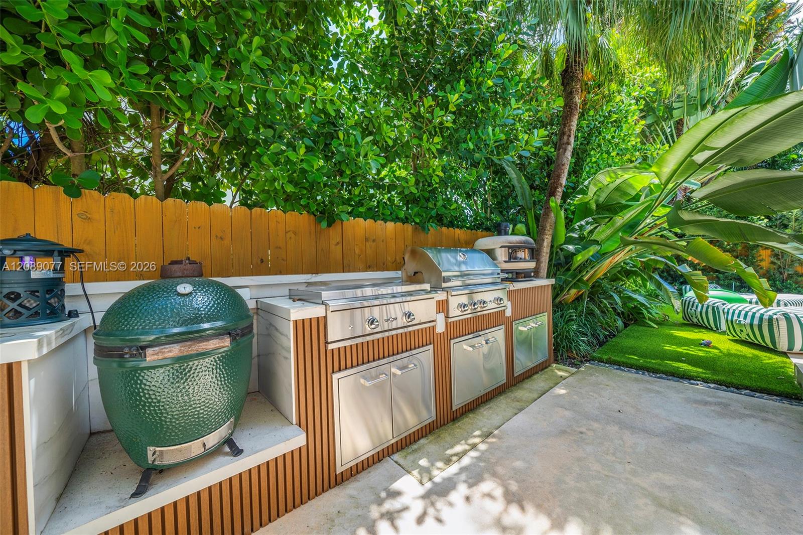 110 Venetian Way