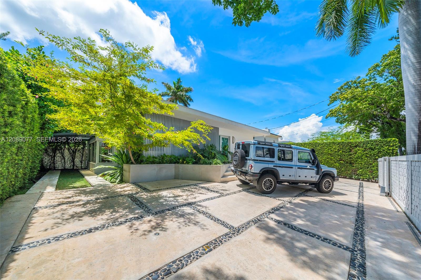 110 Venetian Way