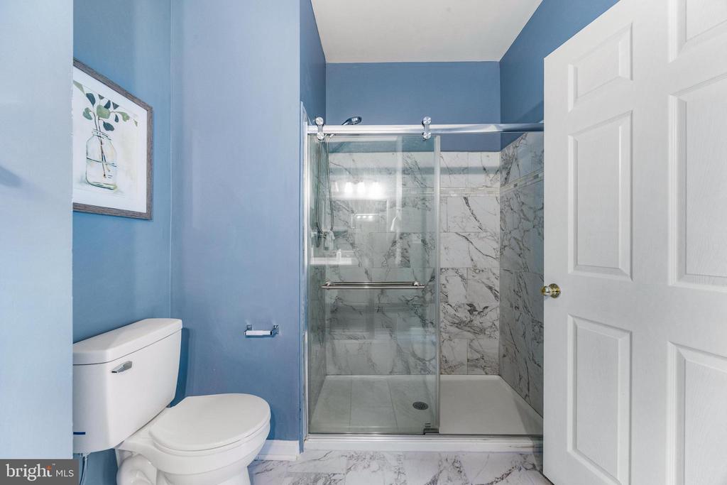 3523 PINEY WOODS PLACE G203