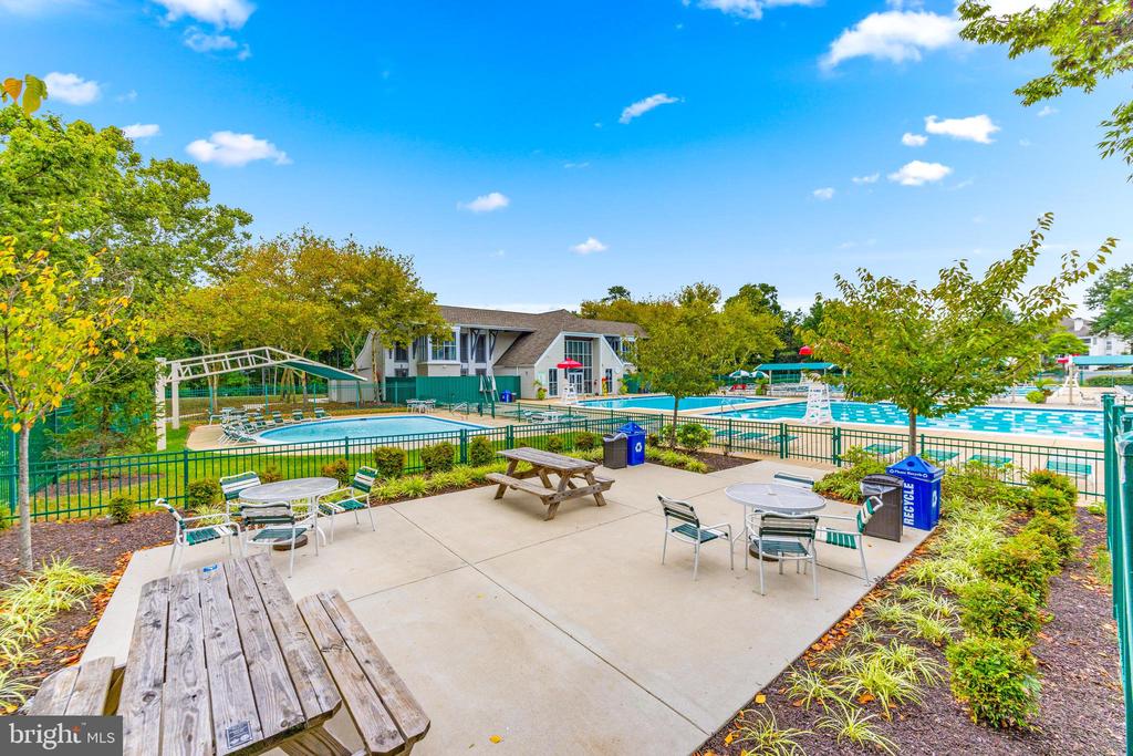 3523 PINEY WOODS PLACE G203