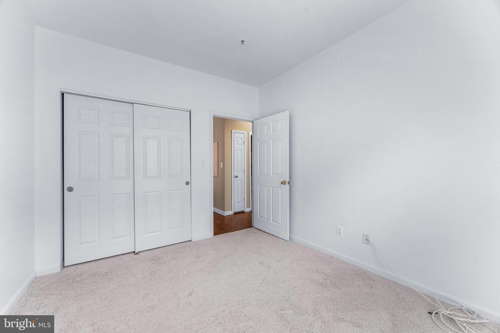 3523 PINEY WOODS PLACE G203