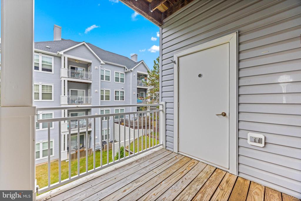 3523 PINEY WOODS PLACE G203