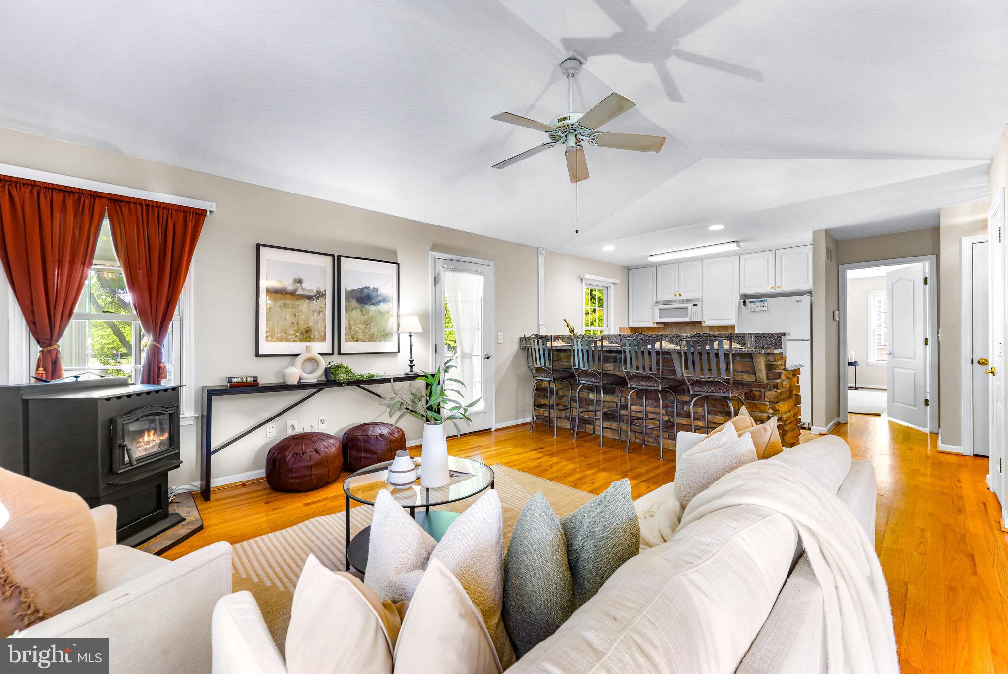 712 PARTRIDGE LANE