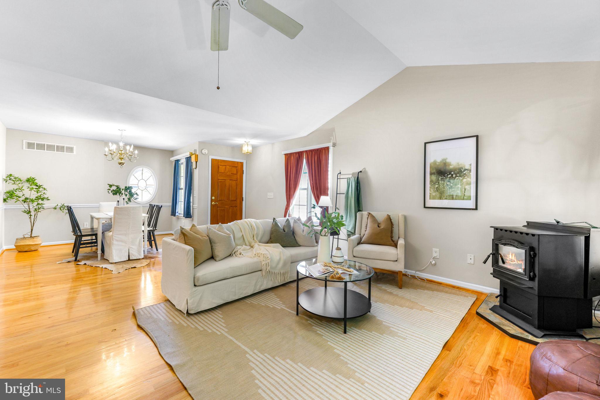 712 PARTRIDGE LANE