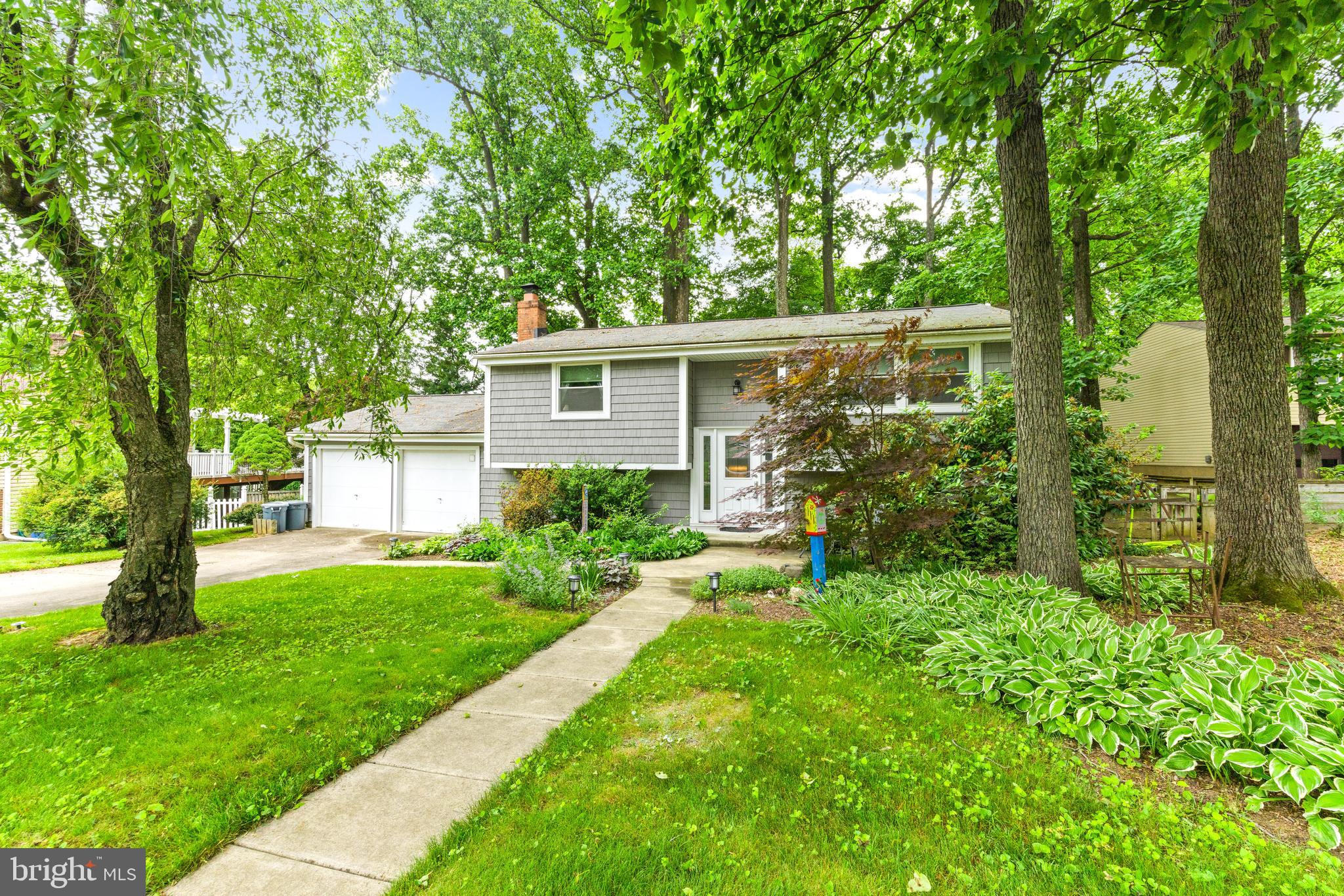 16 JACOB LEE COURT