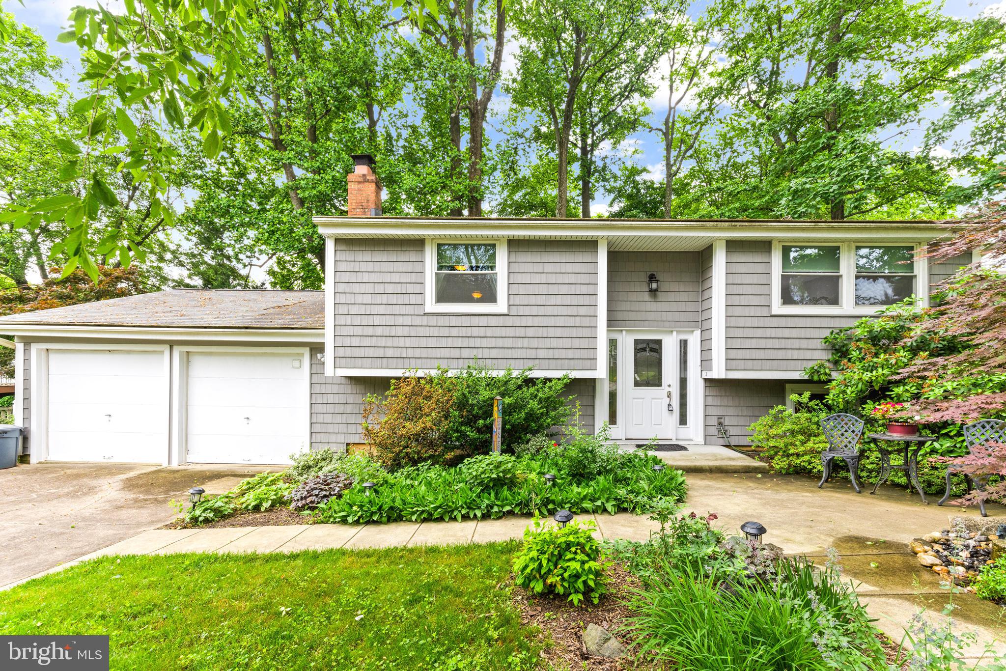16 JACOB LEE COURT