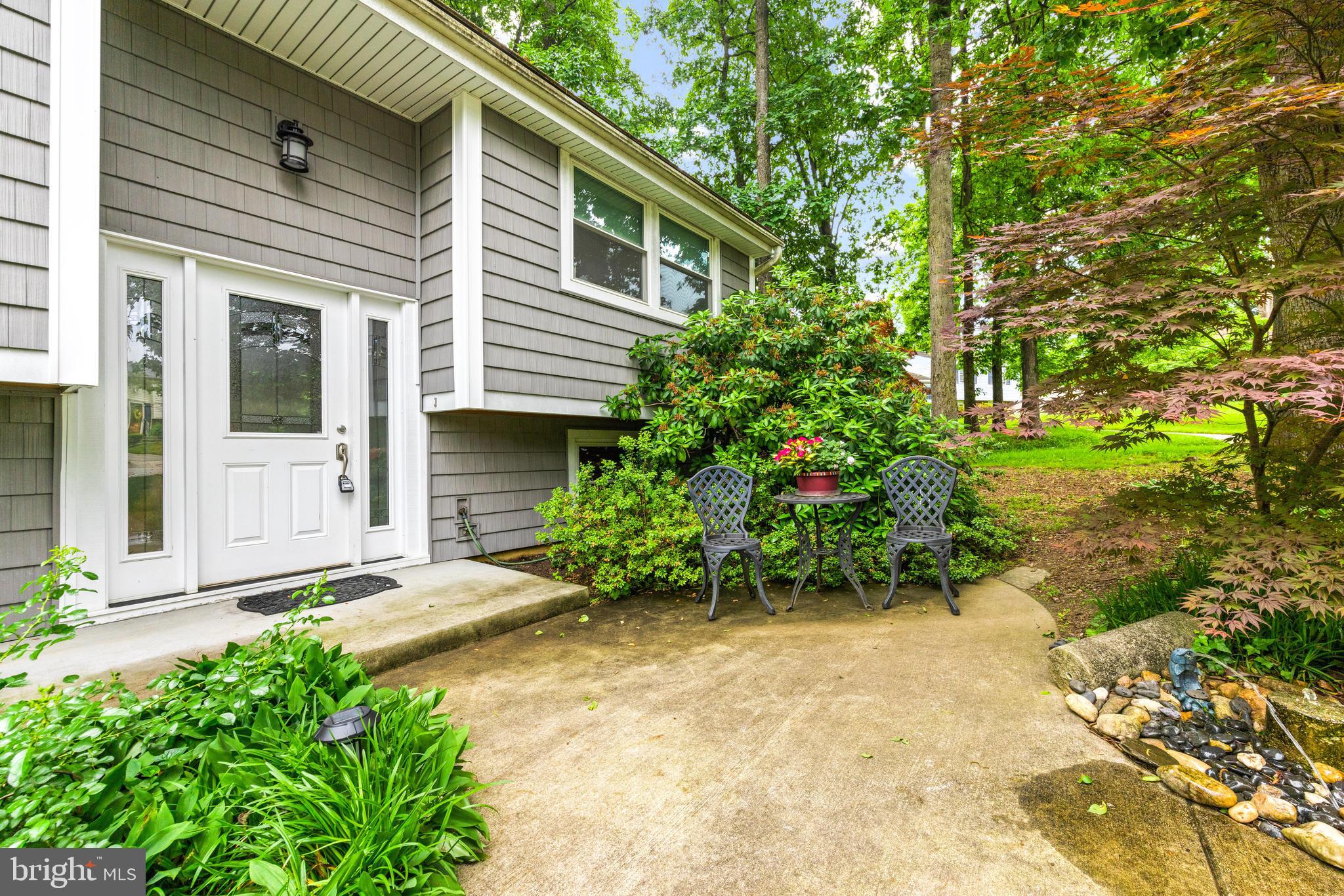 16 JACOB LEE COURT