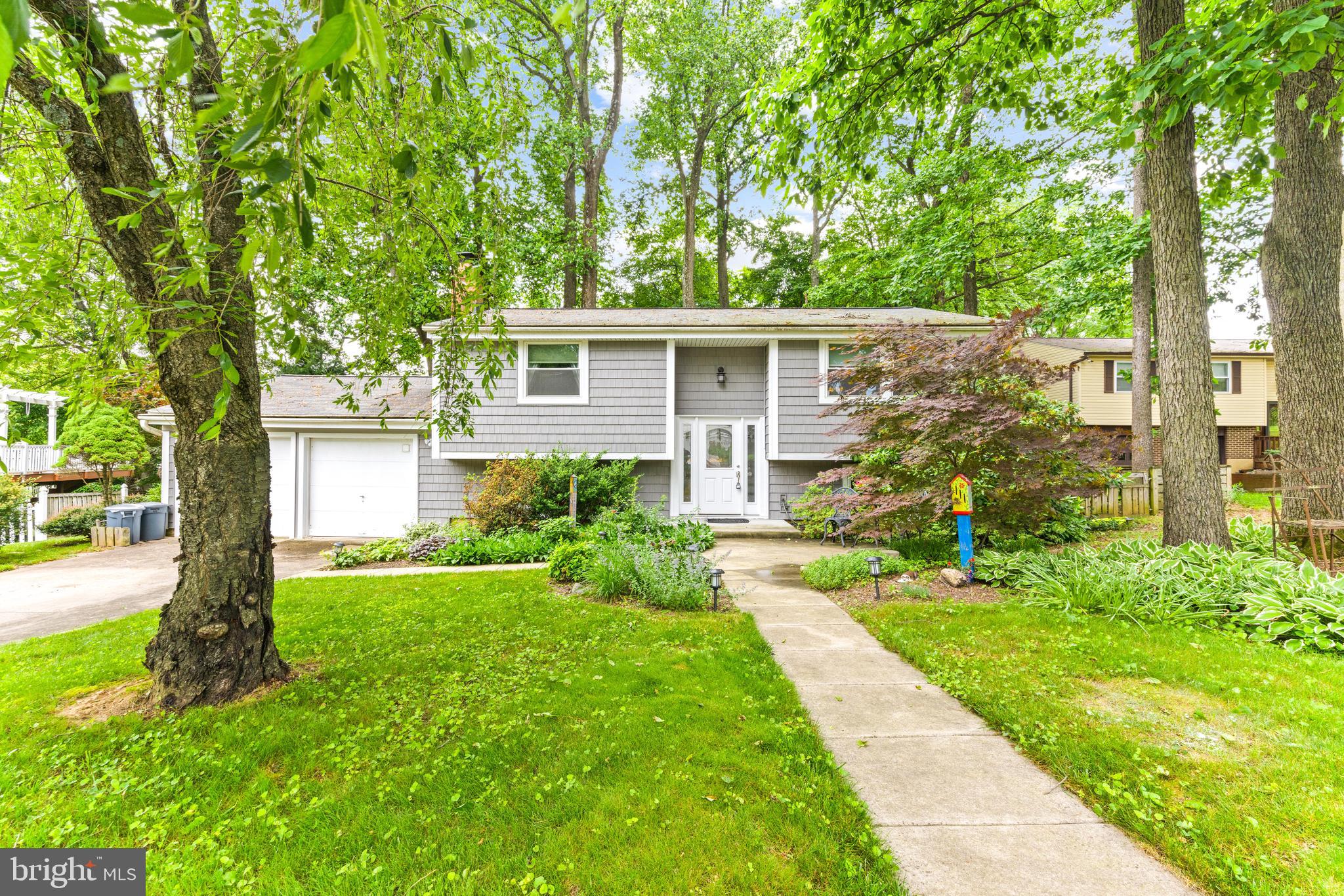 16 JACOB LEE COURT
