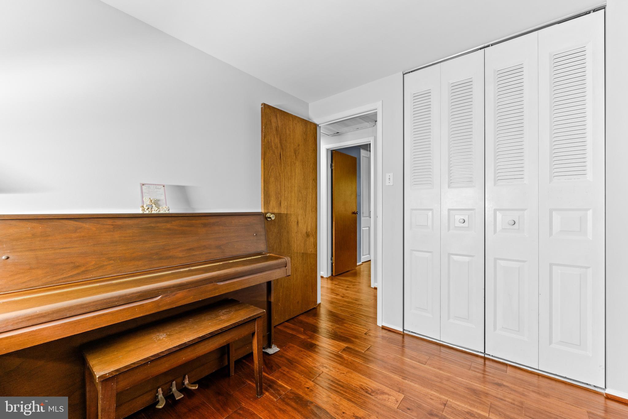 16 JACOB LEE COURT