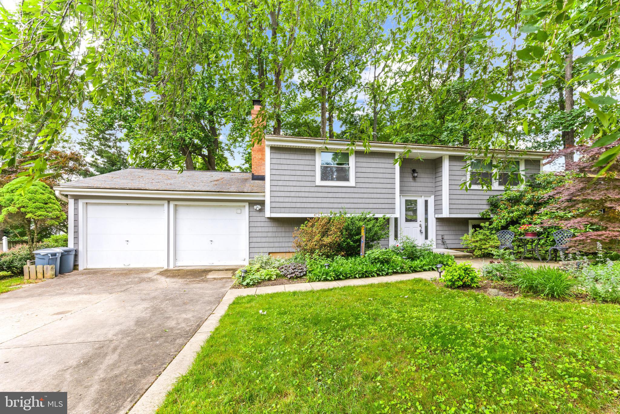 16 JACOB LEE COURT