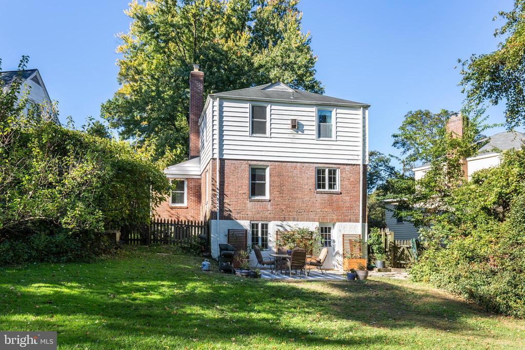 6633 LOCH HILL